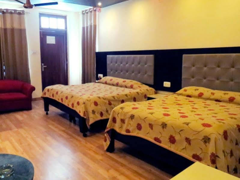 Grand View Hotel Dalhousie Buitenkant foto